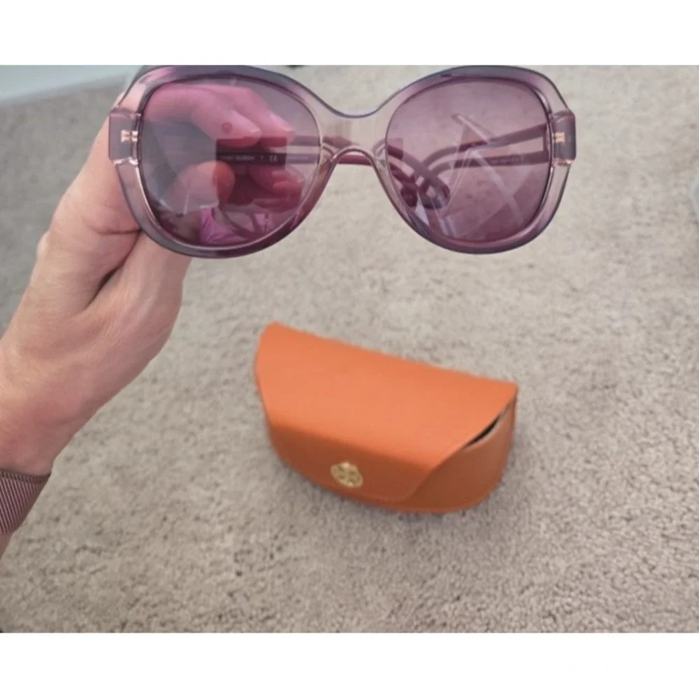 Tory Burch Sunglasses Oversized Butterfly Polarized Rose Violet  Pink ty9054u